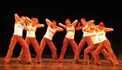 Das Foto zeigt Schüler der Ballettklasse von Daiga Grosmane-Zeiss.