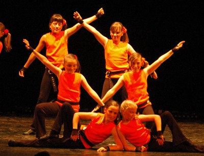 Das Foto zeigt Schüler der Ballettklasse von Daiga Grosmane-Zeiss.