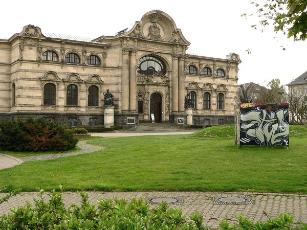 Das Foto zeigt das Leopold-Hoesch-Museum heute.