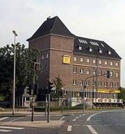 Das Foto zeigt eine Aufnahme der Pleußmühle in der August-Klotz-Straße.