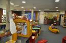 Die Kinderbücherei ist auch in den Herbstferien ein guter Ort zum lesen, basteln, malen und spielen. Foto: Stadt Düren